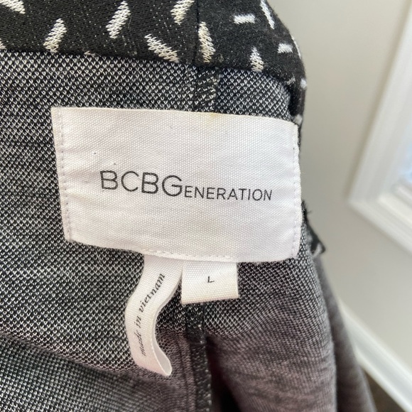 BCBG Generation Boyfriend Blazer - Size L - Picture 5 of 6